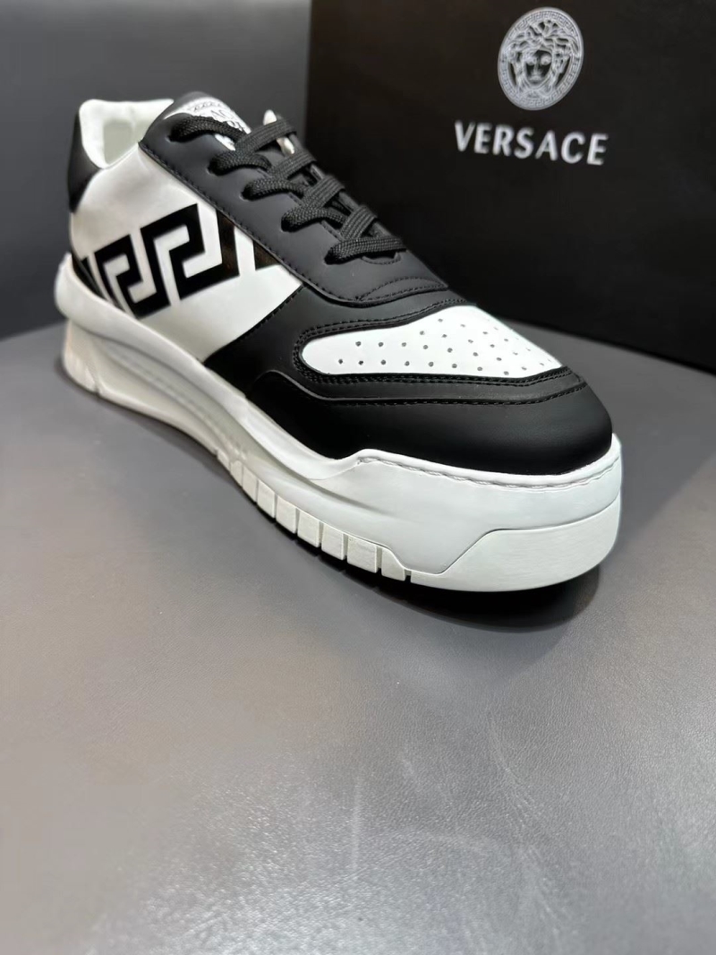 Givenchy Sneakers